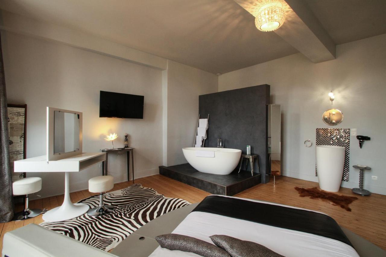 Le Prieure Hotel Noyers-sur-Serein Eksteriør billede