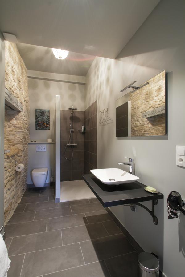 Le Prieure Hotel Noyers-sur-Serein Eksteriør billede
