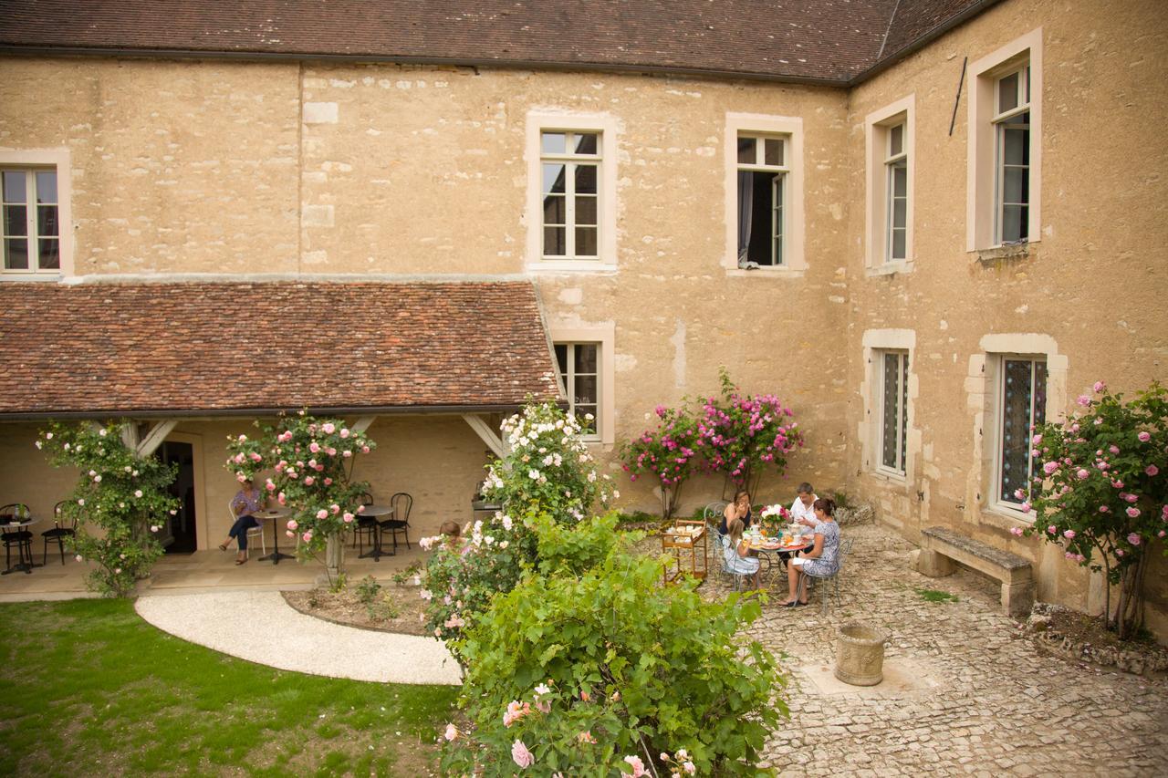 Le Prieure Hotel Noyers-sur-Serein Eksteriør billede