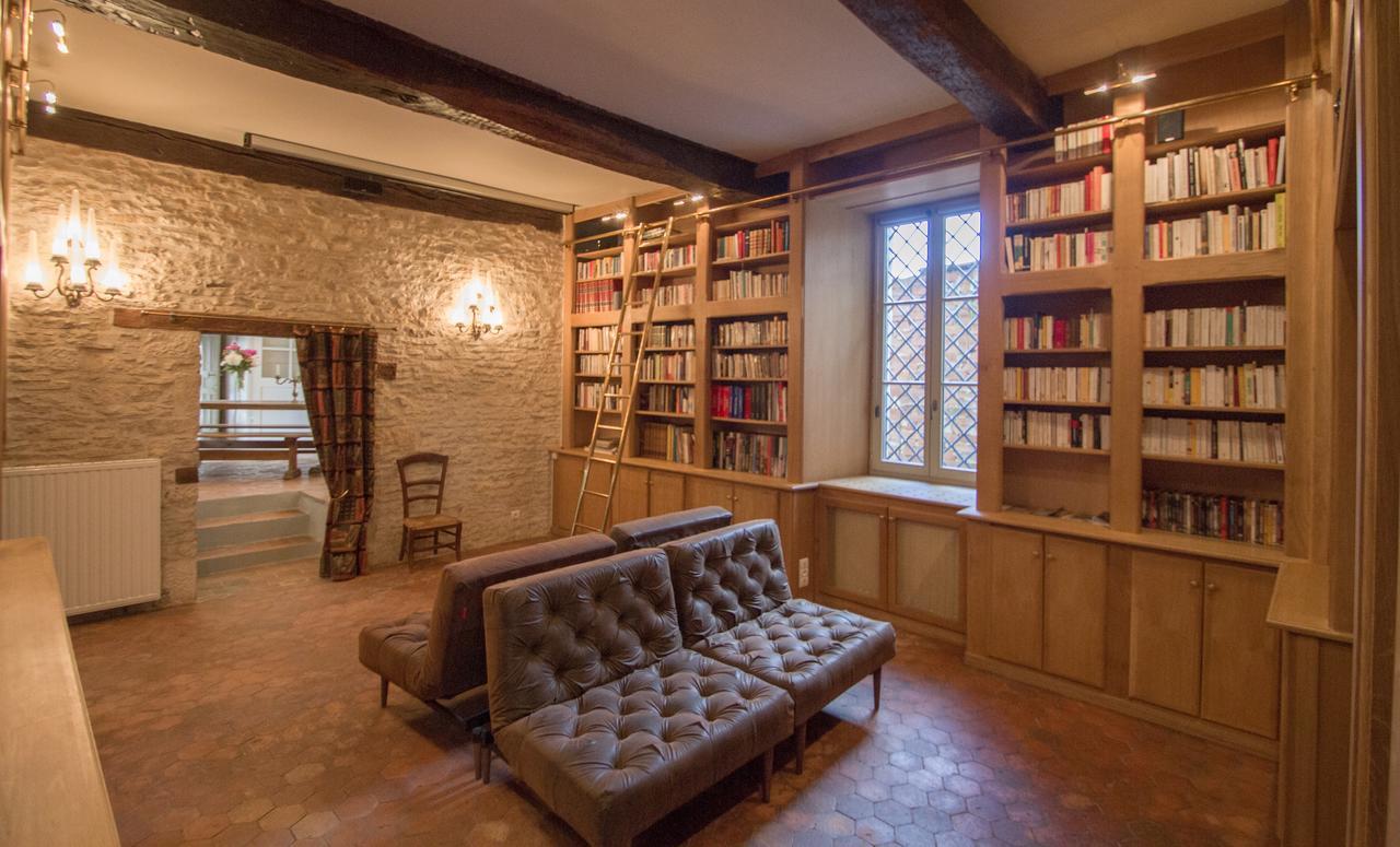 Le Prieure Hotel Noyers-sur-Serein Eksteriør billede