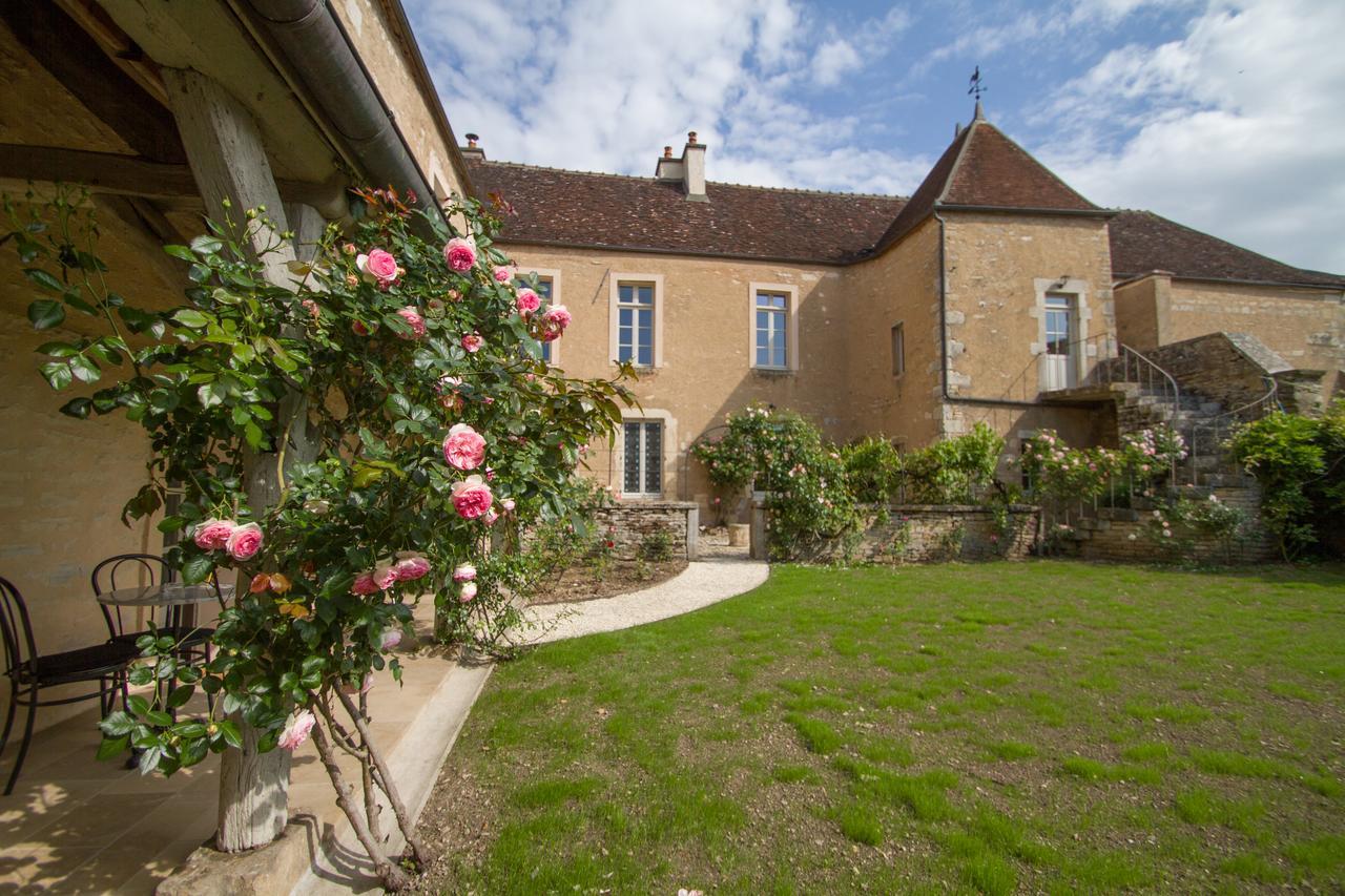Le Prieure Hotel Noyers-sur-Serein Eksteriør billede