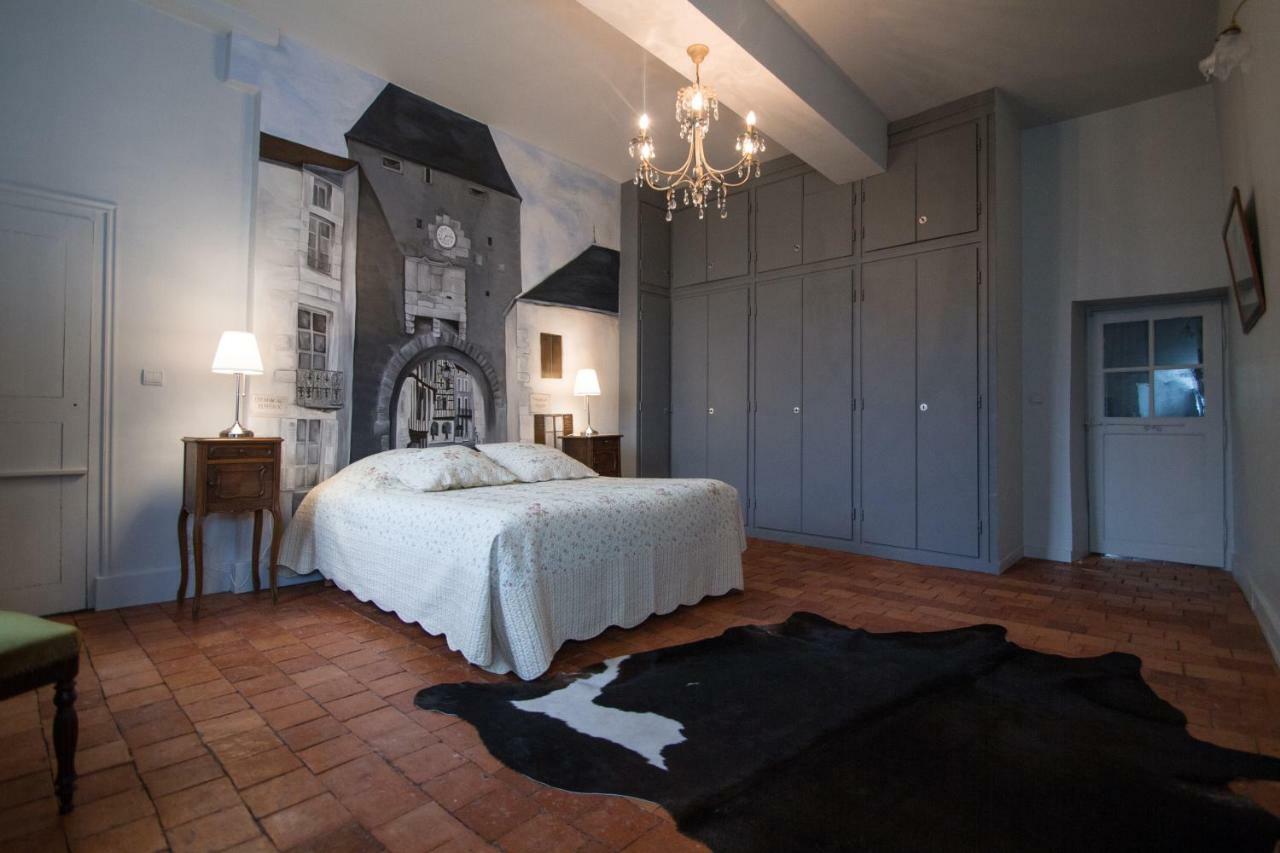 Le Prieure Hotel Noyers-sur-Serein Eksteriør billede